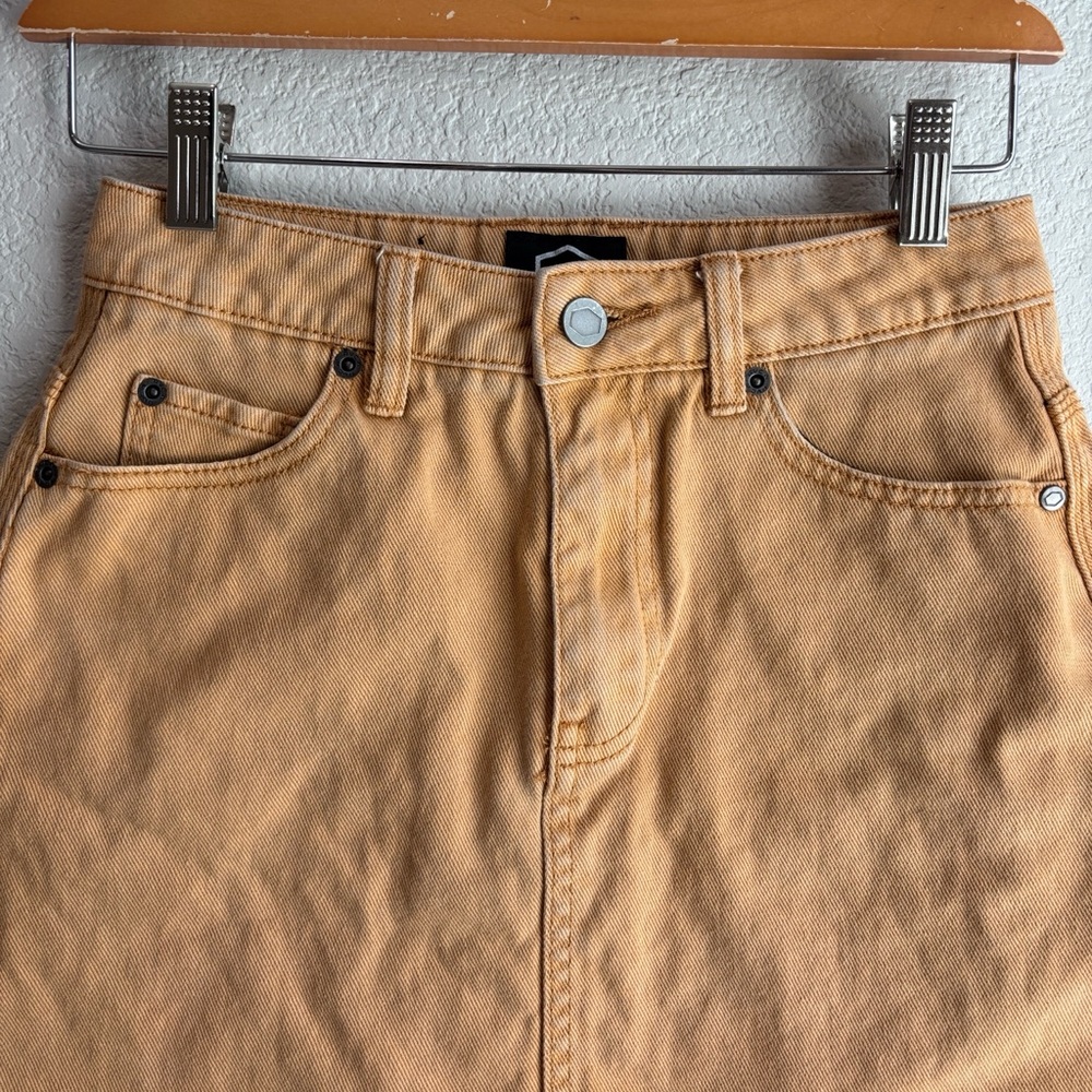 RVCA Rowdy Mini Skirt High Rise and Raw Hem Mustard Yellow Gold Size 25 - Picture 2 of 8